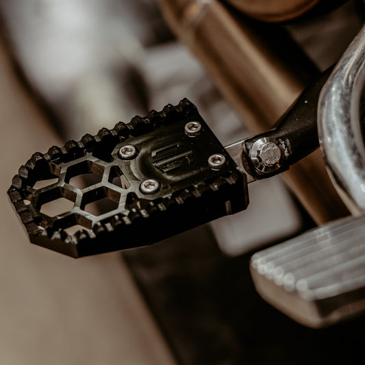 Black ARP Bolt Kit For Harley Davidson Foot Pegs