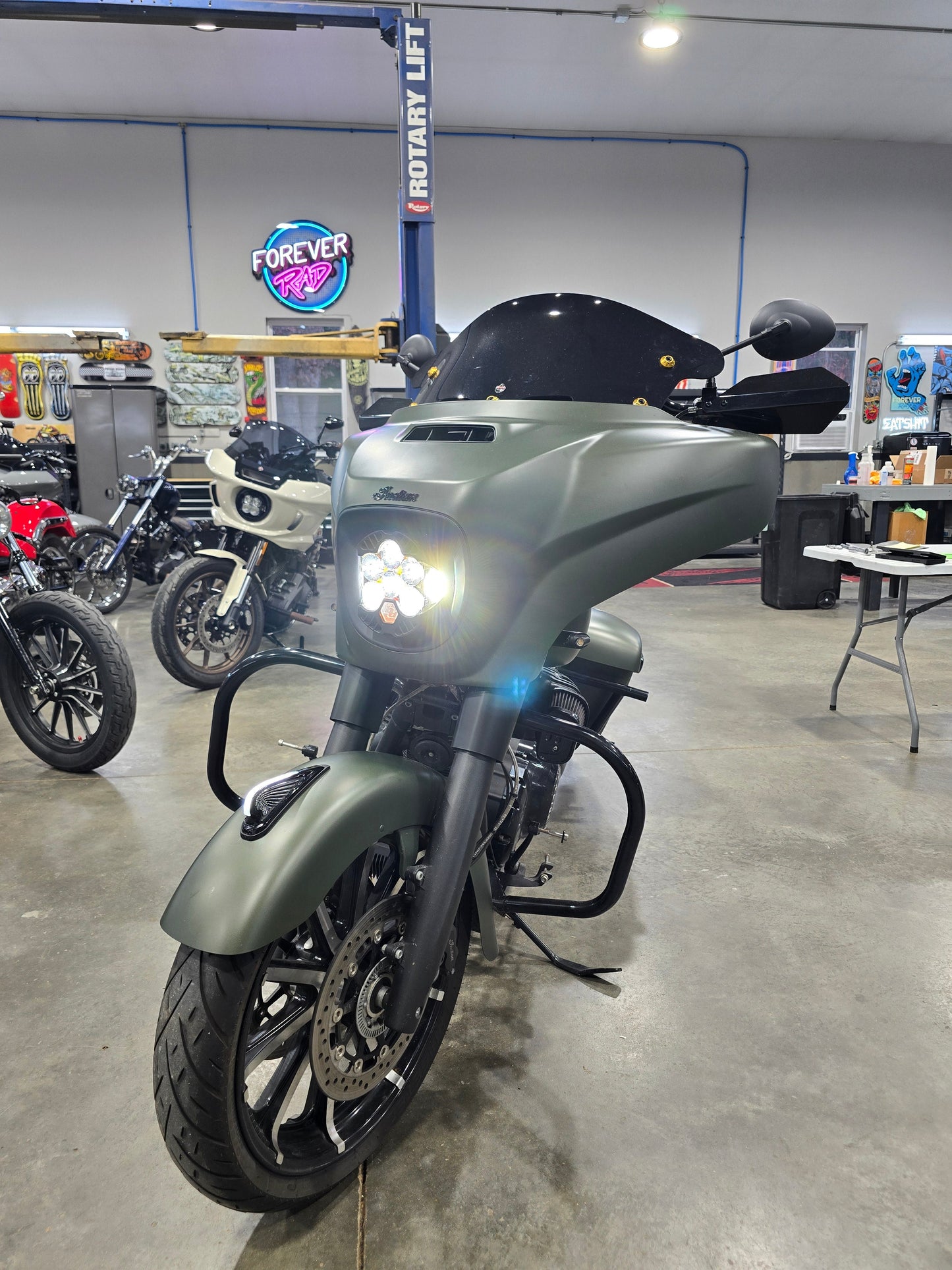 Forever Rad 2019-2025 Thunderstroke Indian Chieftain Baja Designs LP6 PRO Kit