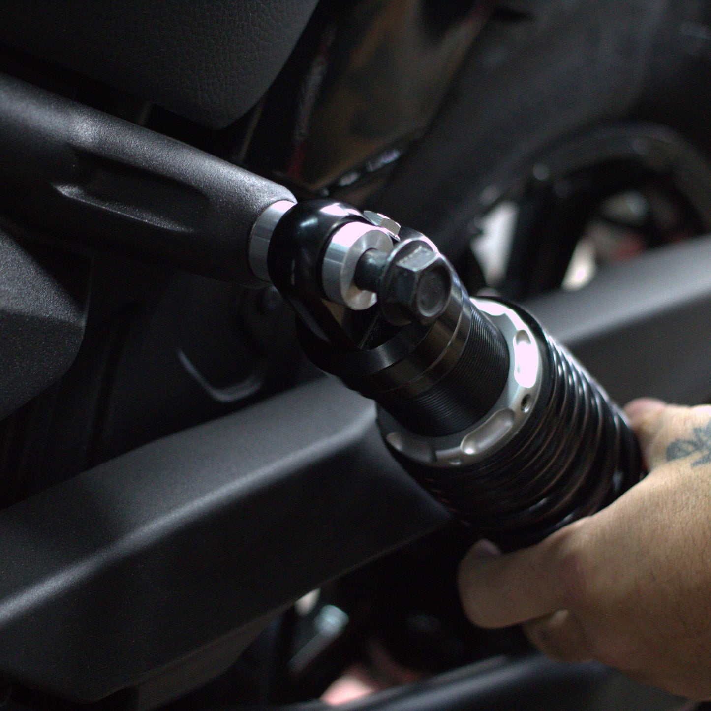 Ride Height Adjustable Rear Shocks for INDIAN SCOUT 2015+