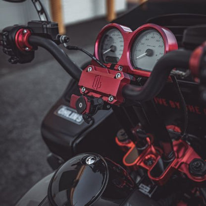 Custom Harley-Davidson Road Glide bezel with red accents, Lawless Garage Quebec, motorcycle parts