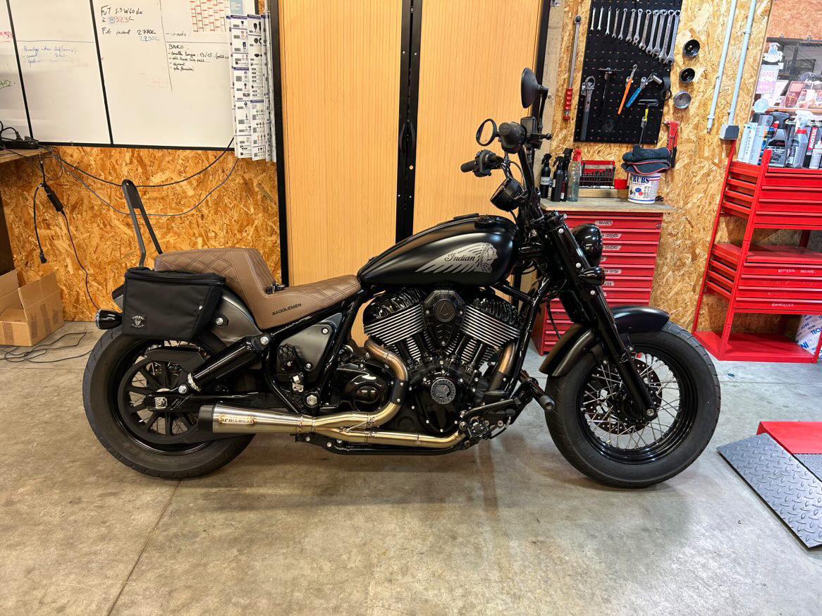 into exhaust for INDIAN CHIEF 2022+