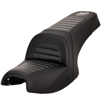 Selle fine Saddlemen Forever Rad Pro Series (portée réduite de 5 cm) pour modèles PowerPlus : Indian Challenger, Pursuit PP Chieftain, PP Roadmaster.